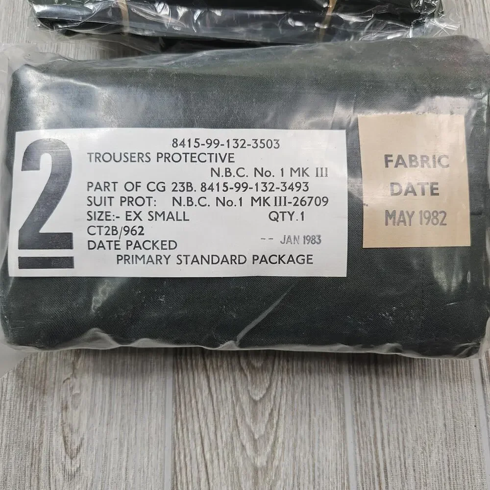 Vintage British NBC Protective Suit Smock Trousers Set XS Mk III 1983‎ Ex Small